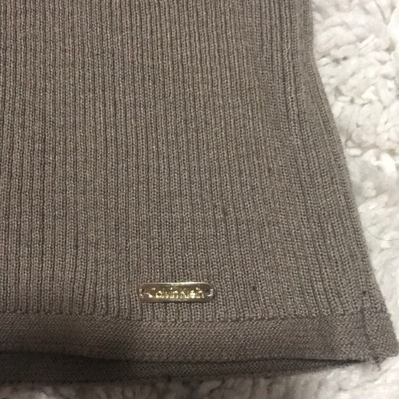 Calvin Klein olive green vest - Picture 2 of 3